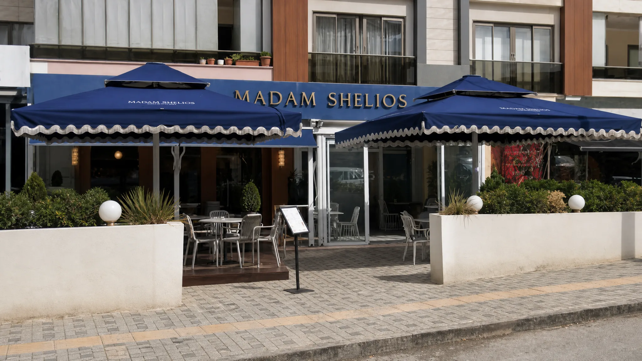 Madam Shelios Chocolate Balat şubesi dış görünümü